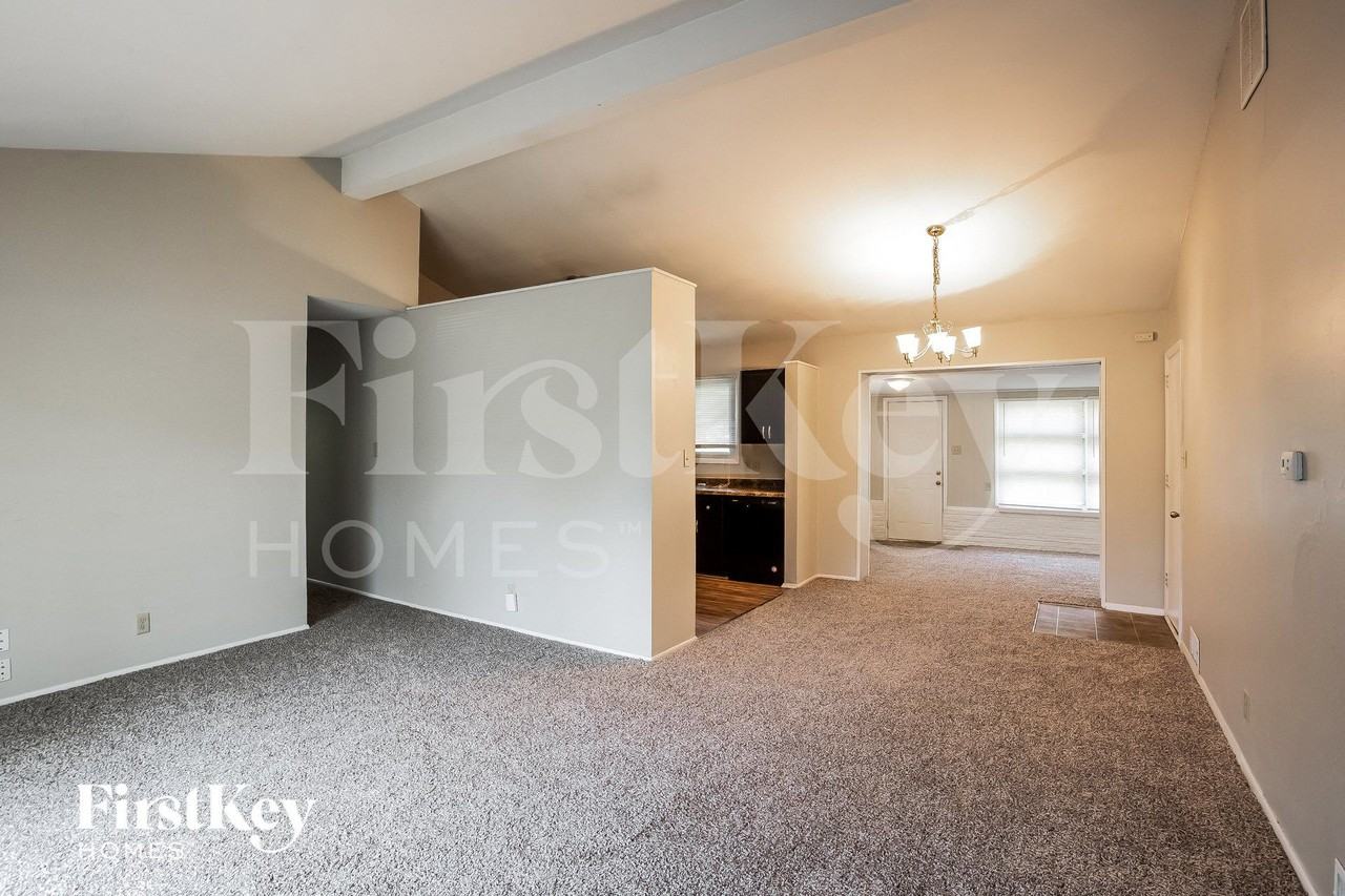 6620 W 16th St - Photo 5 of 15