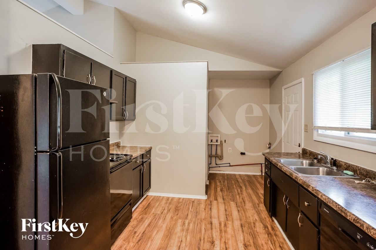 6620 W 16th St - Photo 6 of 15