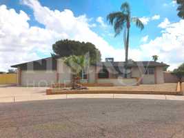 featured image of 4809 W Laurel Ln