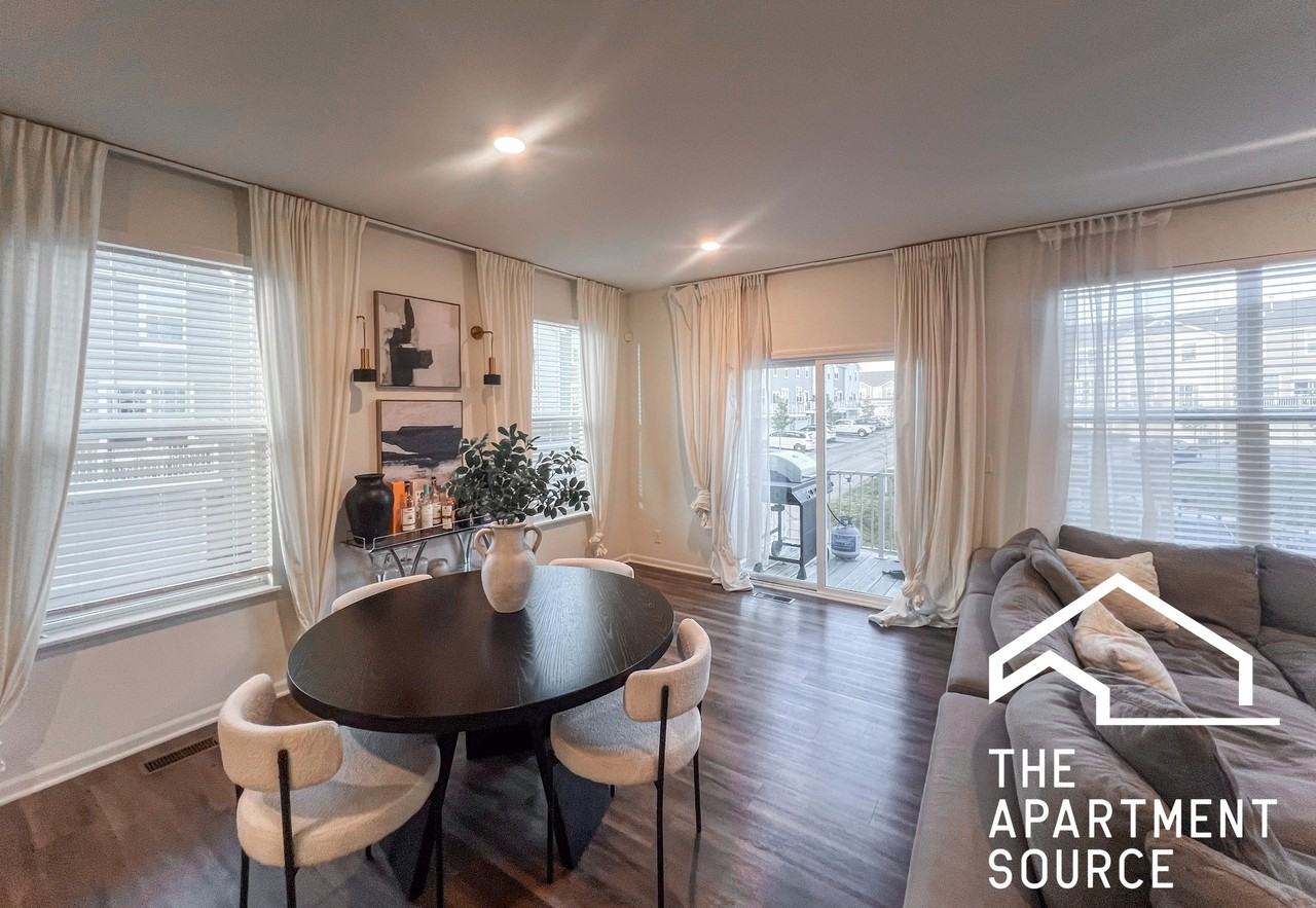2360 Southwind Blvd #TH - Photo 2 of 40