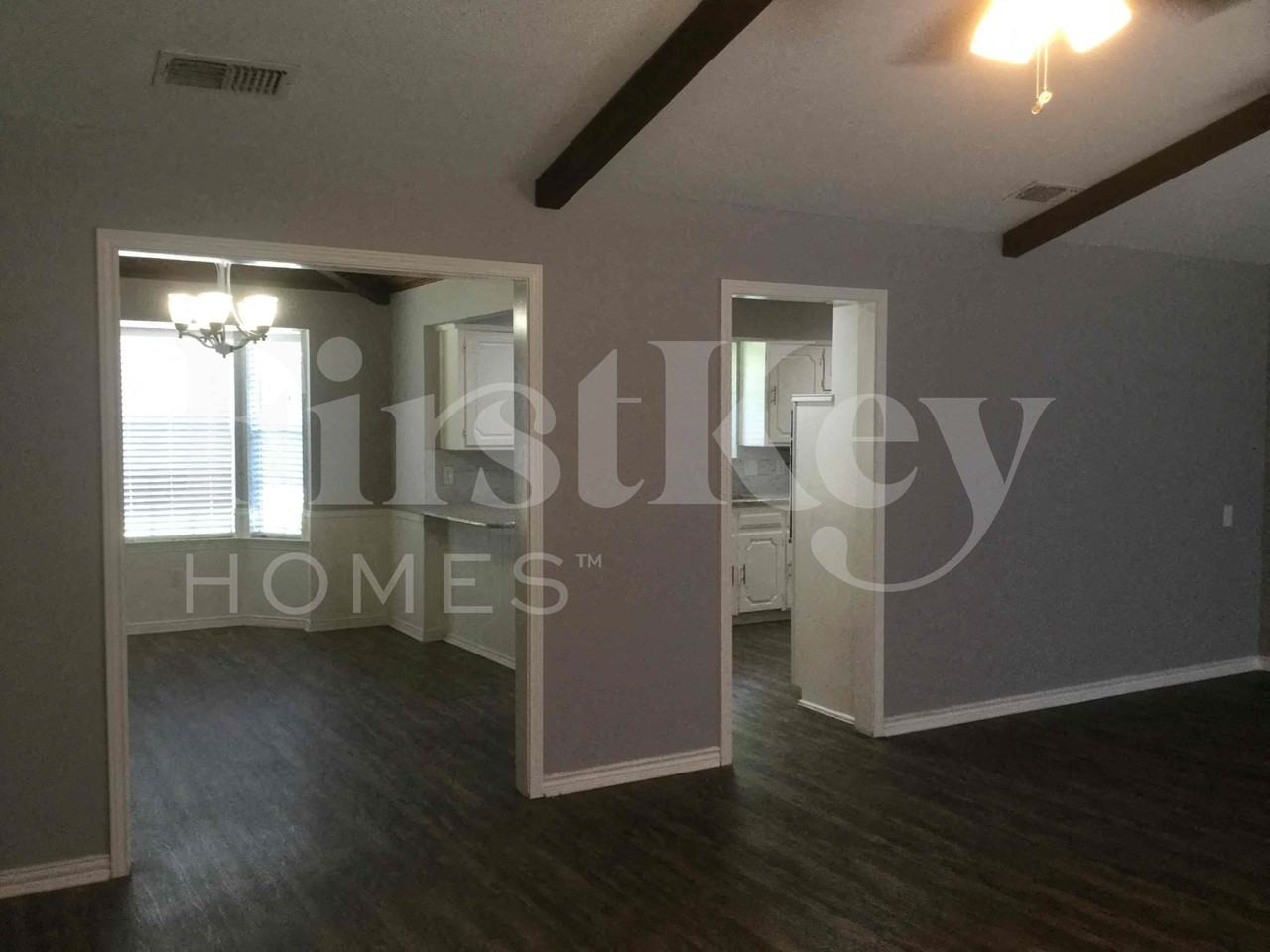 419 Buckingham Pl - Photo 3 of 22