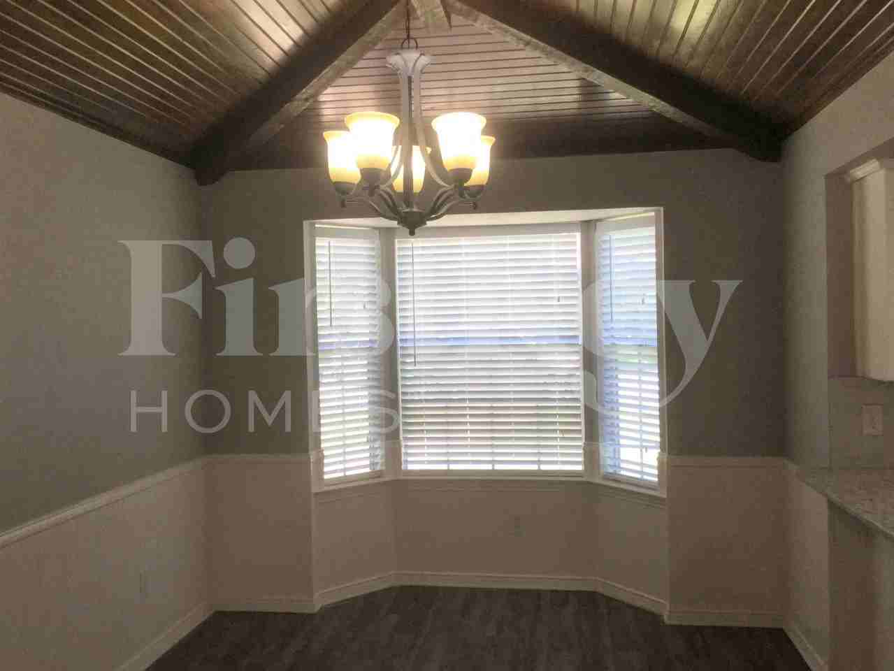 419 Buckingham Pl - Photo 4 of 22