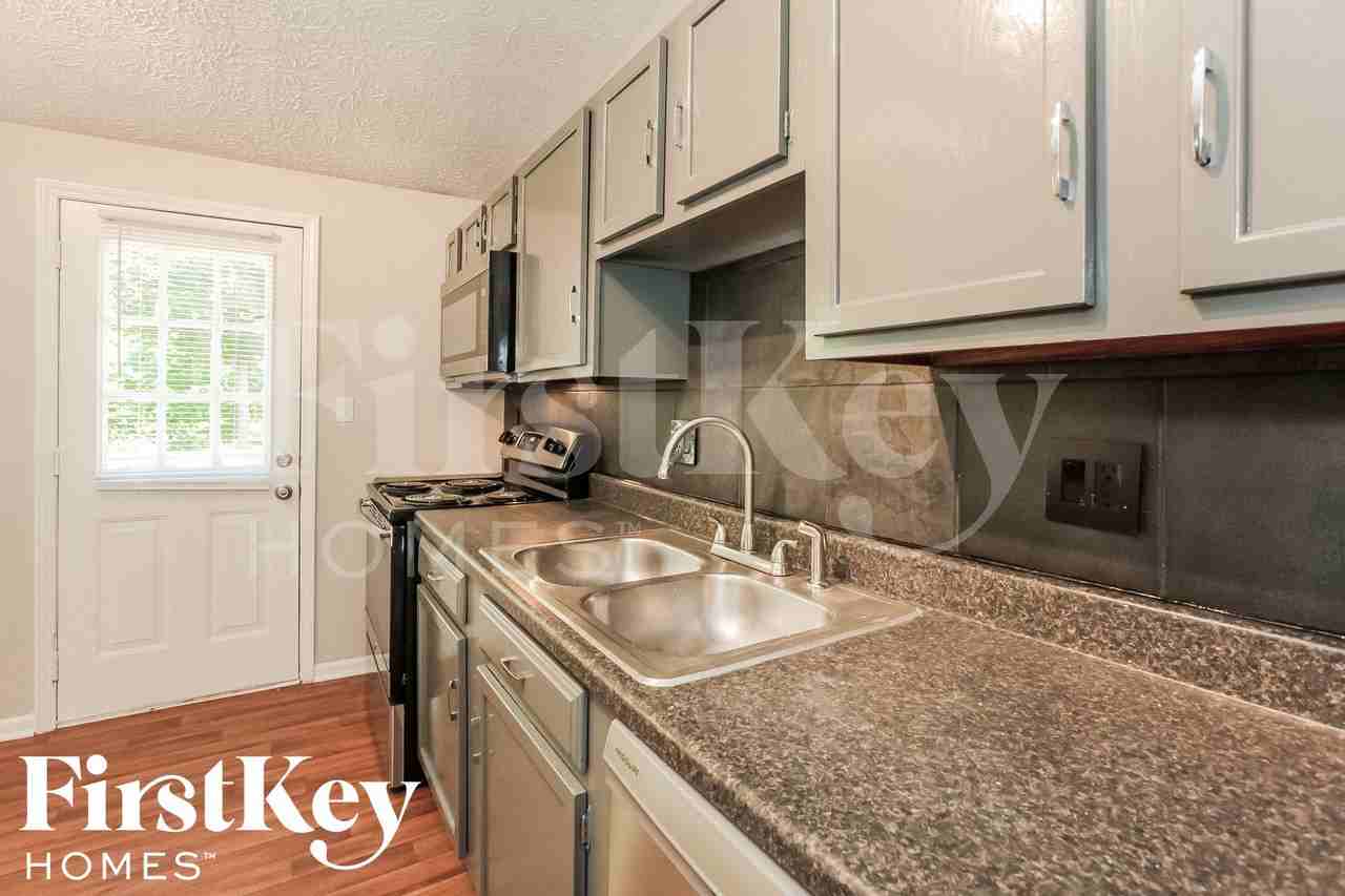 4124 Oil Creek Dr - Photo 5 of 15