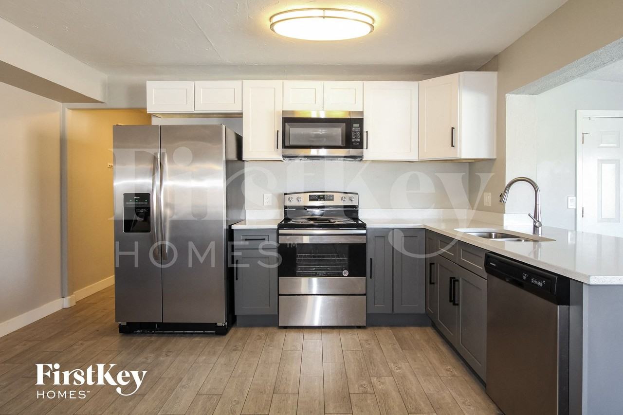 4112 W Camino Acequia - Photo 4 of 15