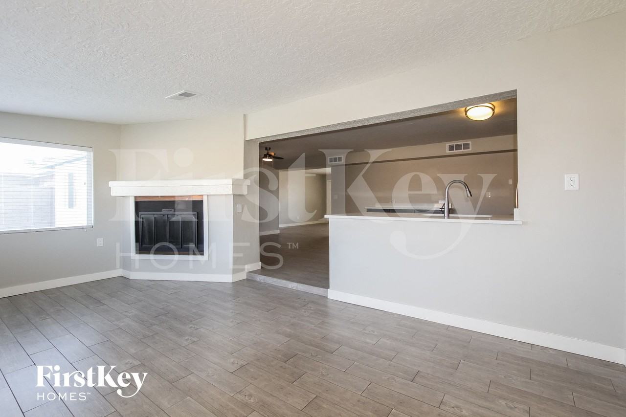 4112 W Camino Acequia - Photo 6 of 15