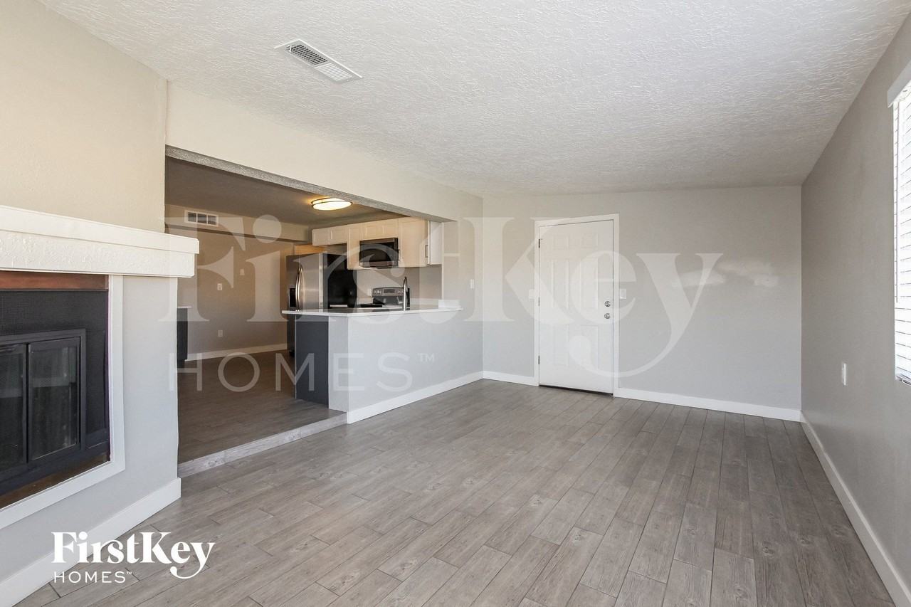 4112 W Camino Acequia - Photo 7 of 15