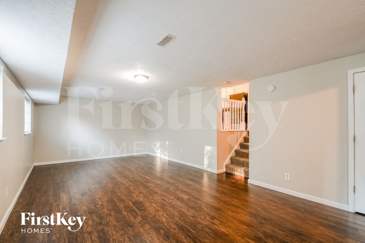 3704 Rock Maple Dr - Photo 4 of 15