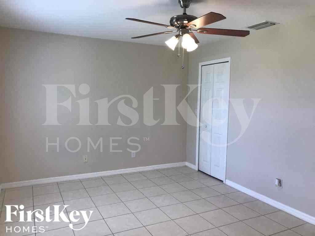 3600 19th St Sw - Photo 5 of 9