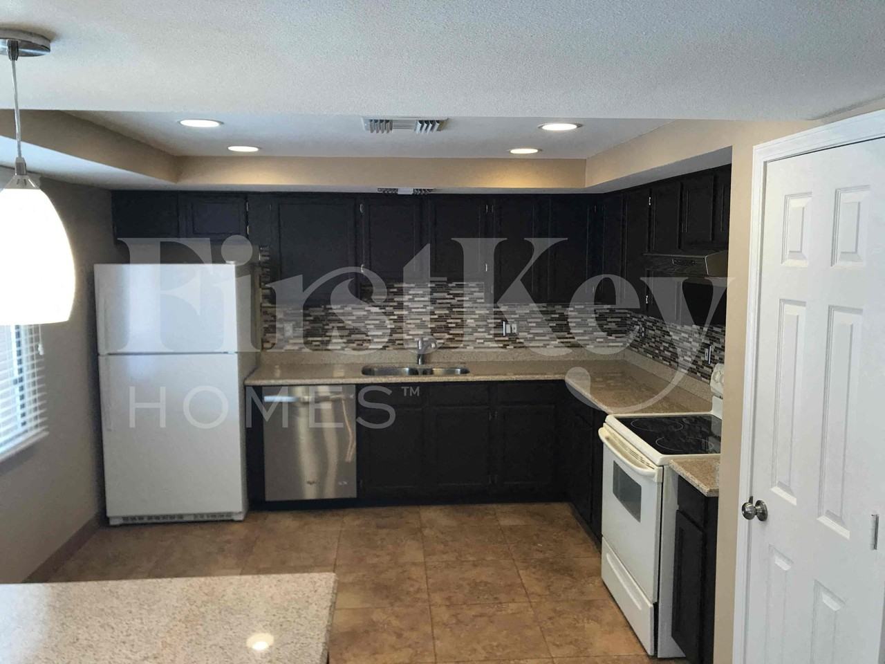 3550 E Thunderbird Rd - Photo 5 of 20