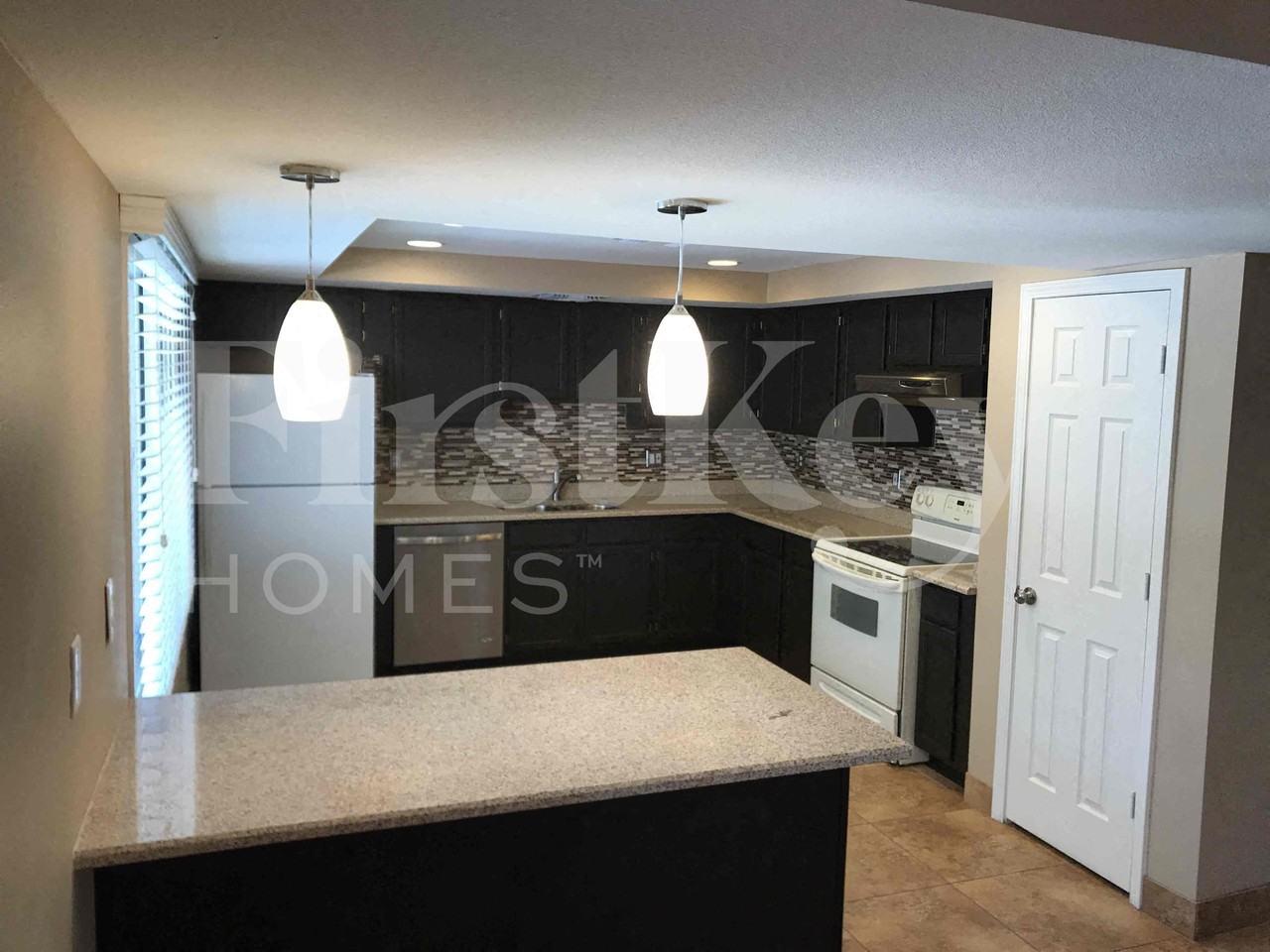 3550 E Thunderbird Rd - Photo 6 of 20