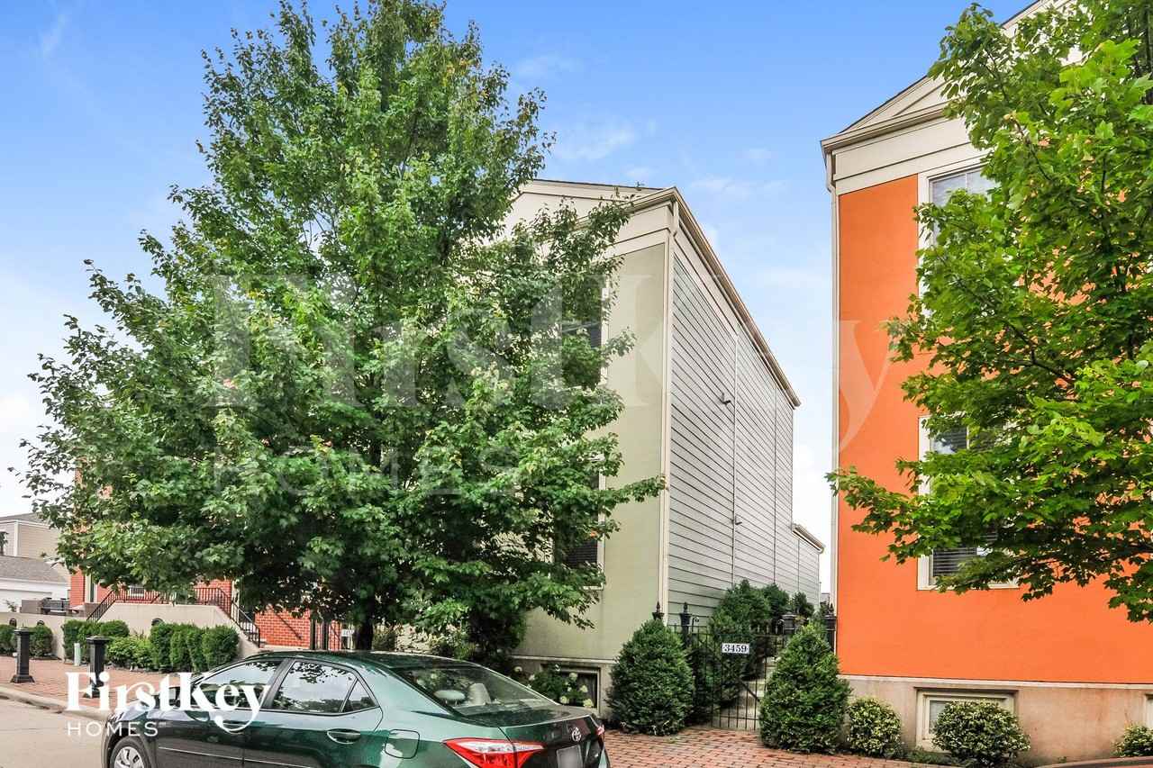 3455 Hiram St - Photo 2 of 15