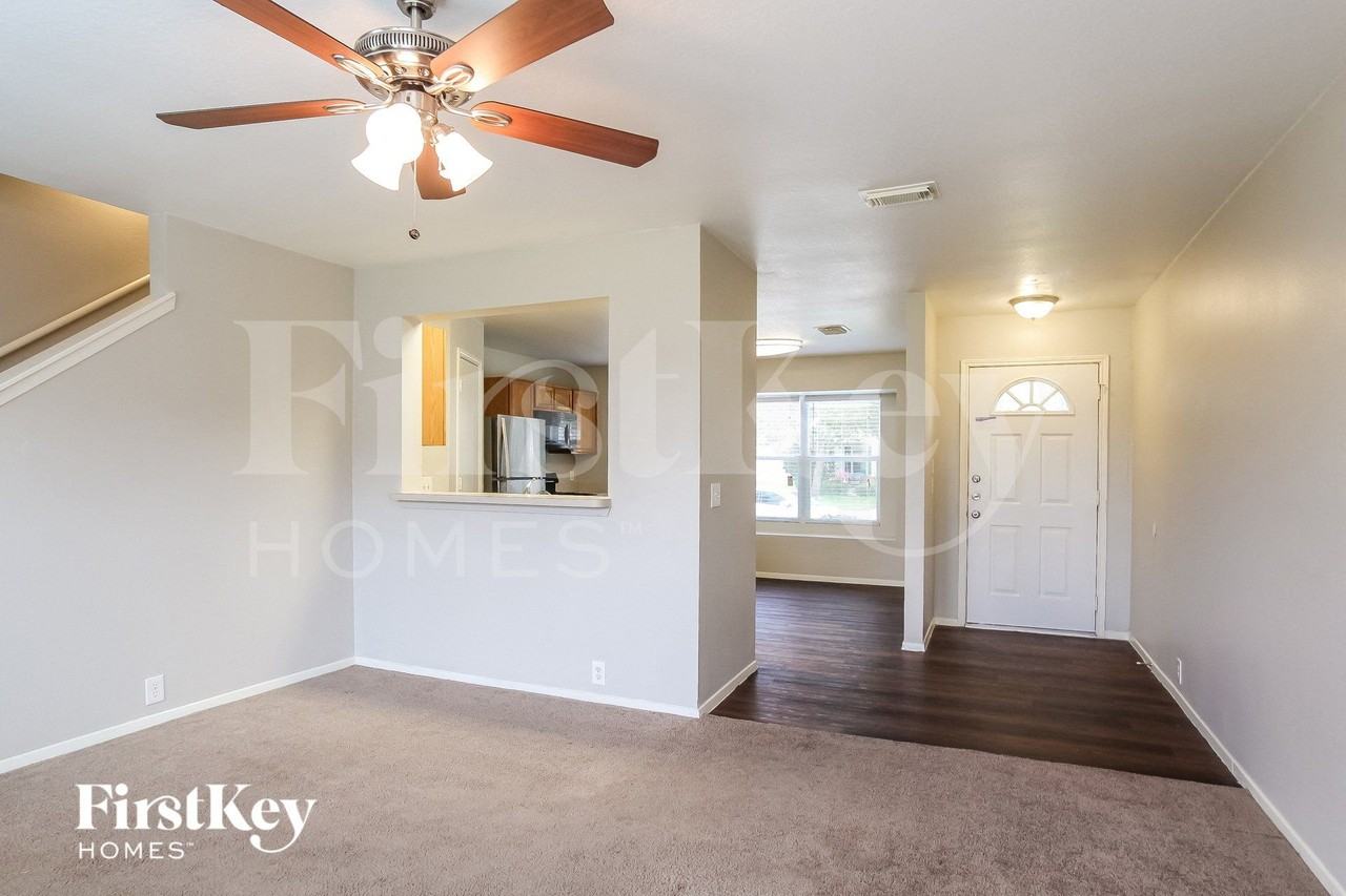 3122 Becker Glen St - Photo 4 of 14