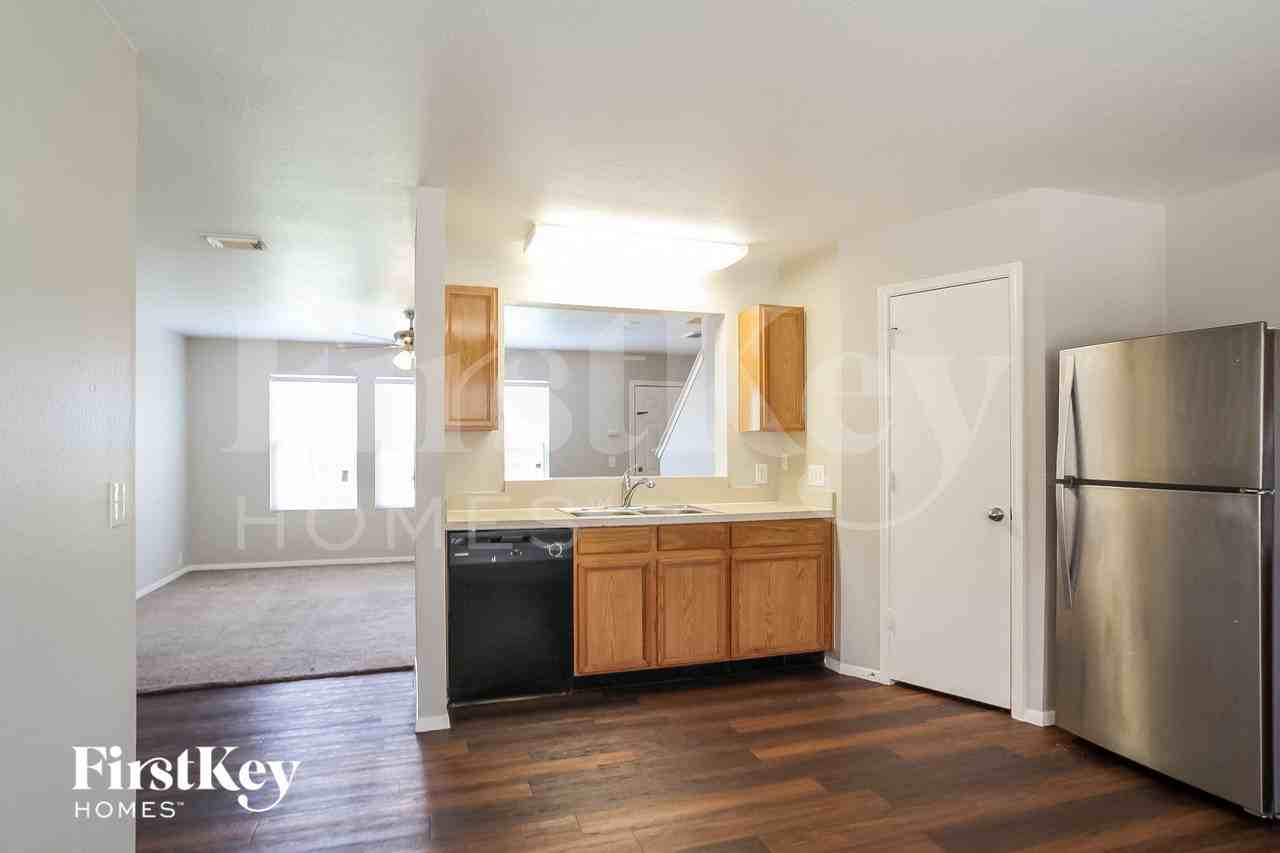 3122 Becker Glen St - Photo 6 of 14