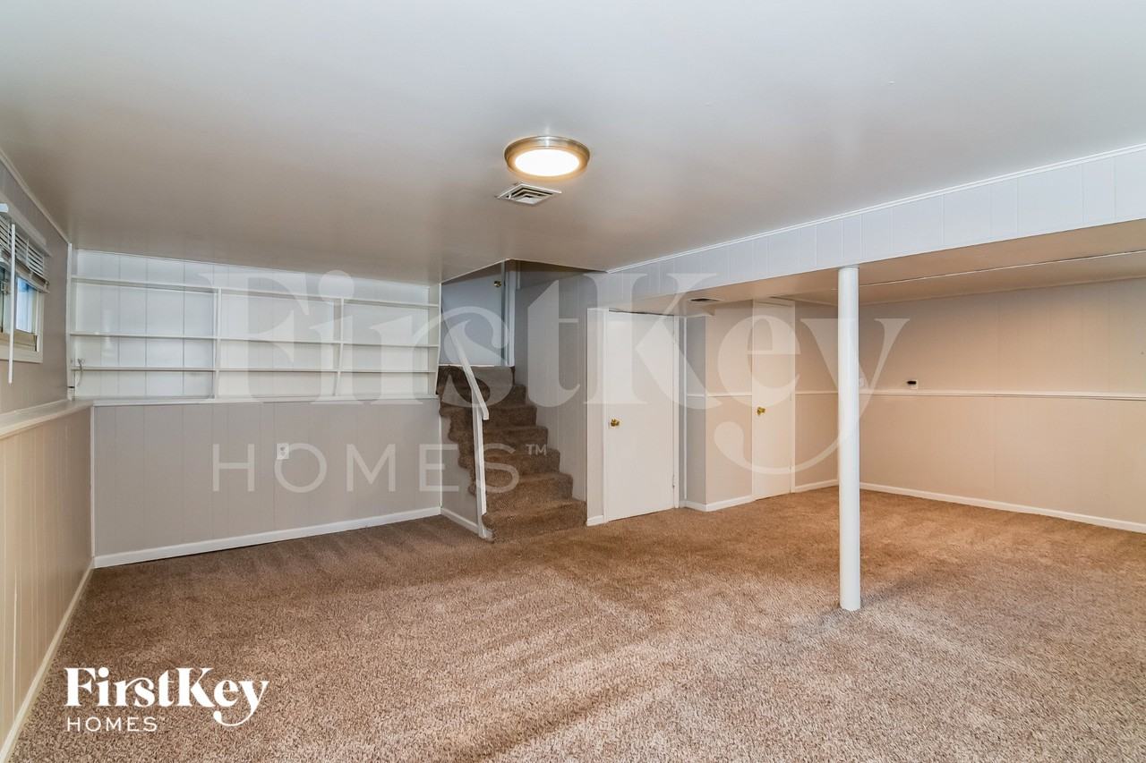 307 Ne Arlington Cir - Photo 4 of 15