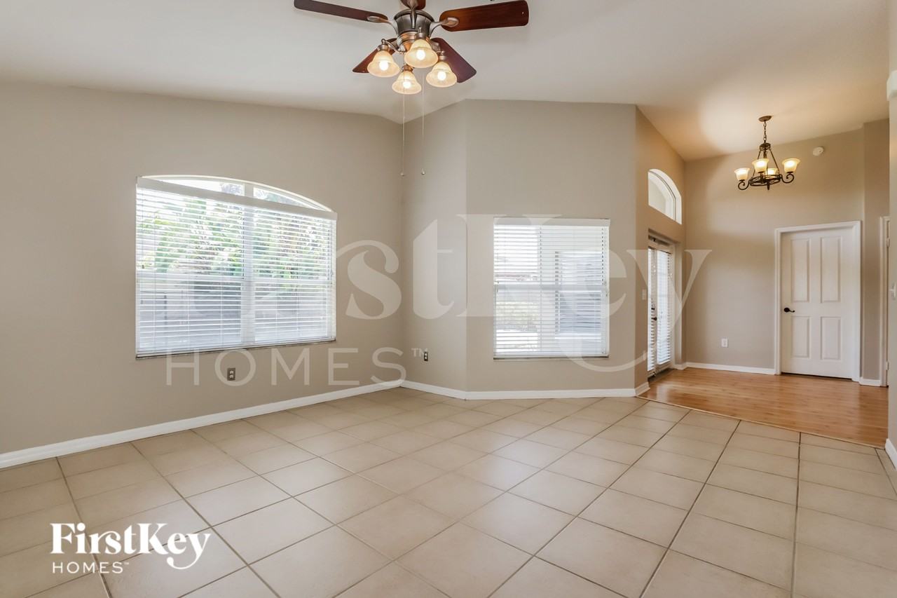 2202 Cattleman Dr - Photo 3 of 16