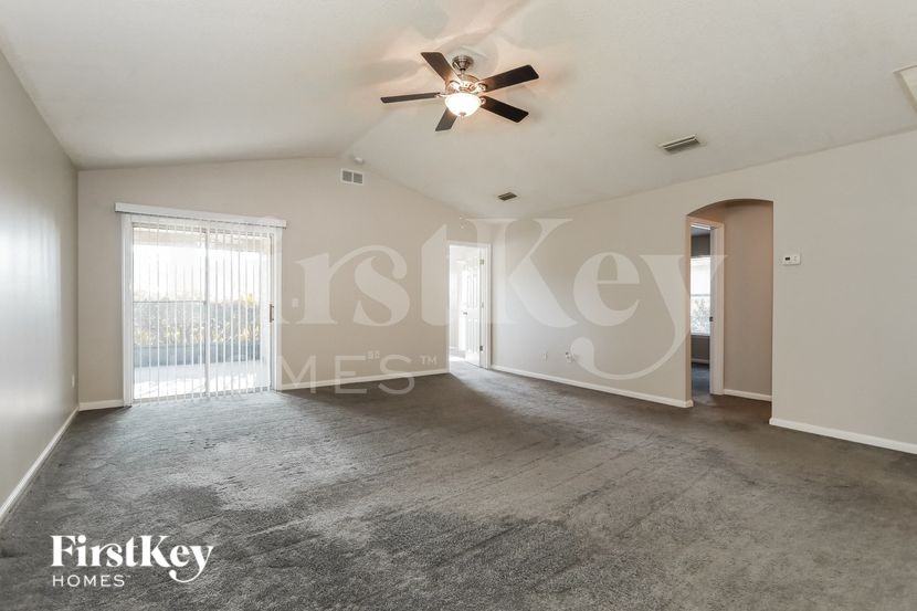 2089 W Lymington Way - Photo 5 of 15