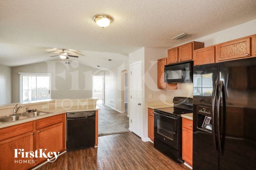 2089 W Lymington Way - Photo 6 of 15