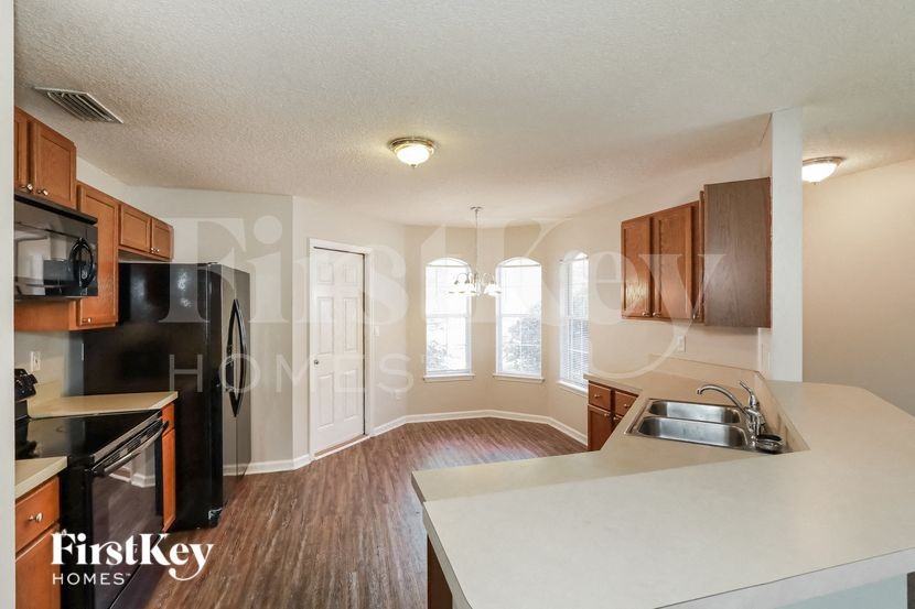 2089 W Lymington Way - Photo 7 of 15