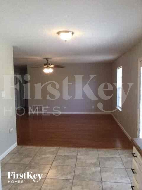 2017 Paisley St - Photo 2 of 10