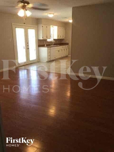 2017 Paisley St - Photo 4 of 10