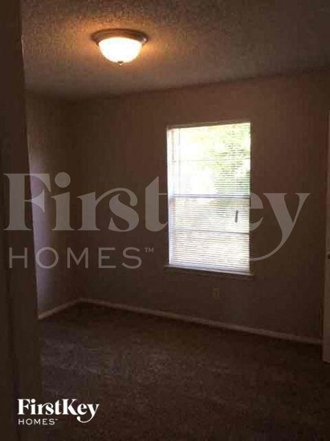 2017 Paisley St - Photo 6 of 10