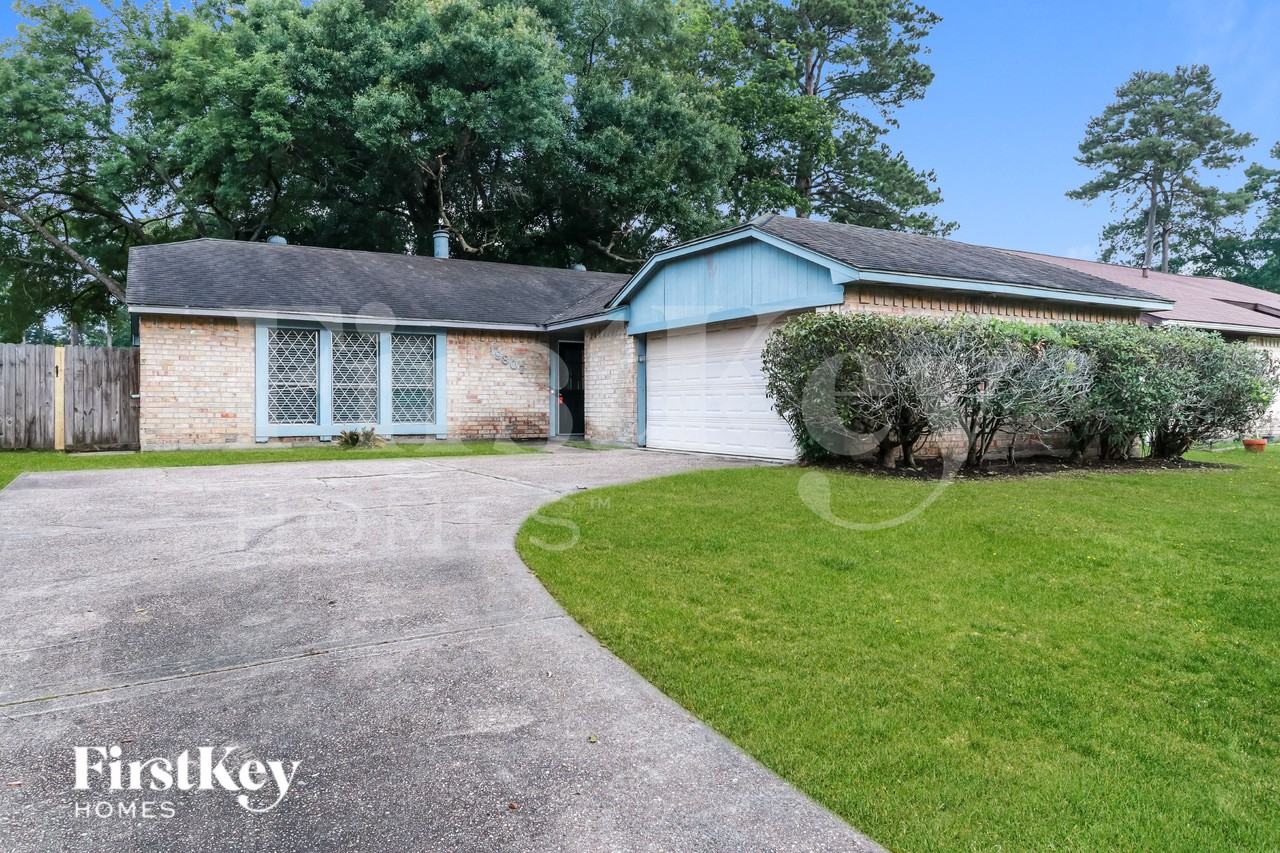 19807 Bolton Bridge Ln - Photo 2 of 15