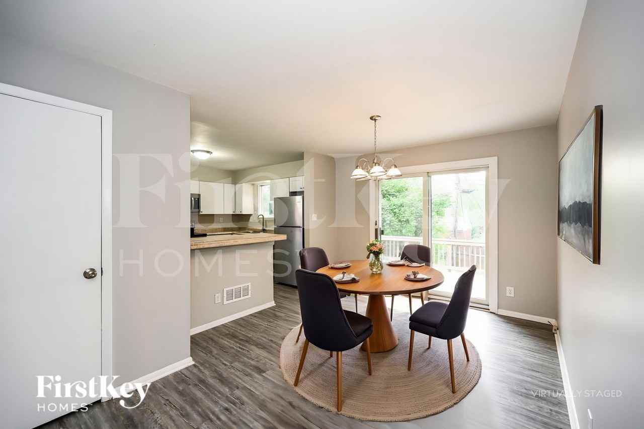 1745 Pinebluff Ln - Photo 6 of 19