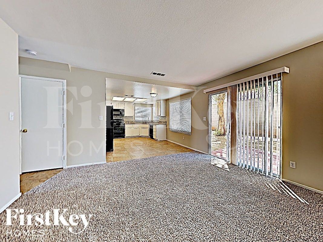 1683 Black Hills Way - Photo 7 of 18