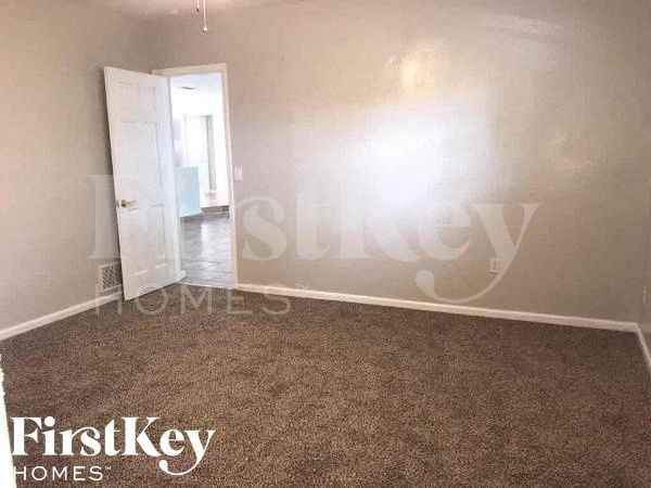 14300 Iroquois Ave - Photo 7 of 17