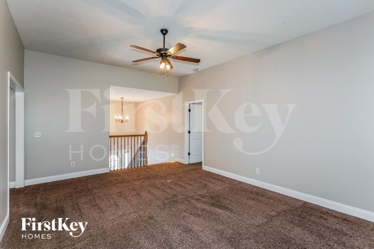 1883 Red Fox Trl - Photo 2 of 16