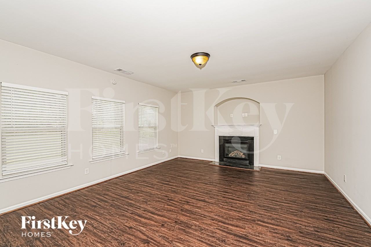 113 Rosegate Dr - Photo 3 of 19