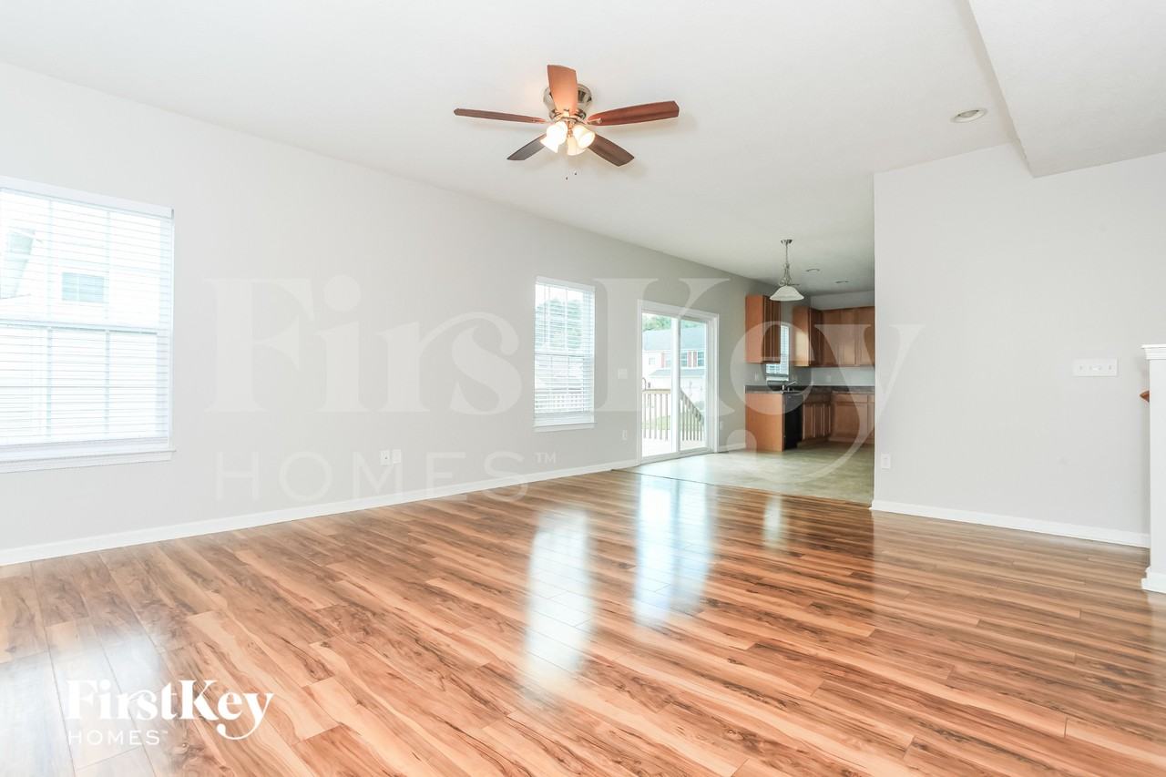 967 Shephard Woods Ct - Photo 3 of 16