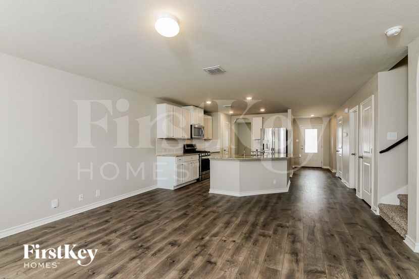 13327 Sugarberry Elm - Photo 2 of 15