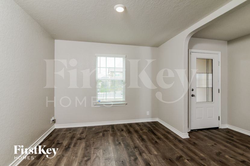 13327 Sugarberry Elm - Photo 3 of 15