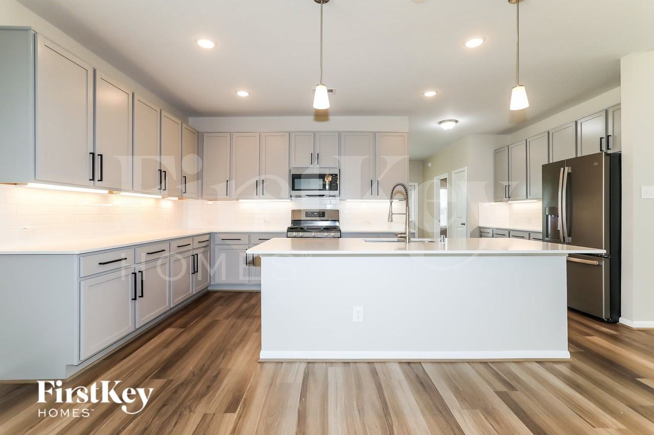 811 Steam Ridge Ln - Photo 7 of 15