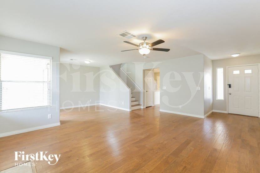 2100 Storkspur Way - Photo 4 of 15