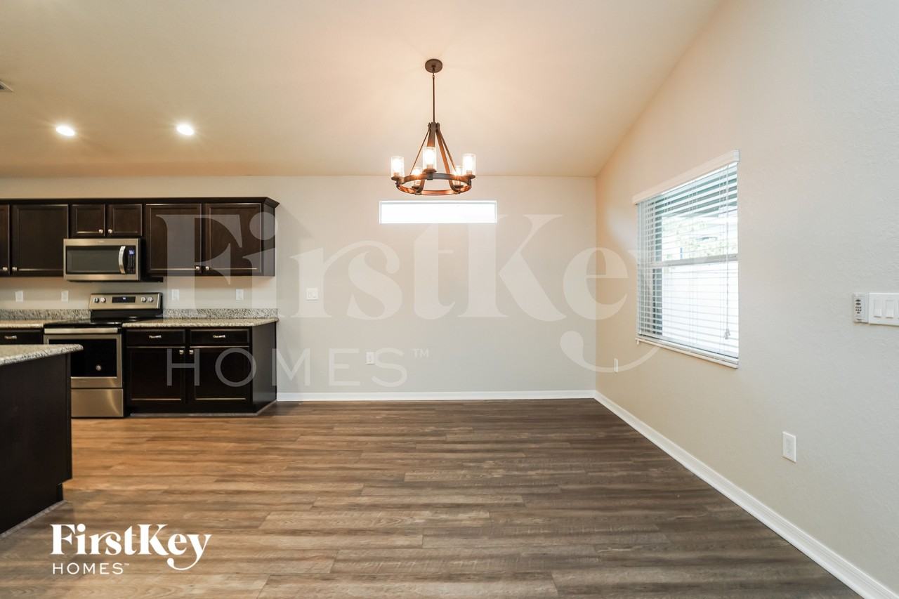 250 Sandestin Dr - Photo 5 of 15