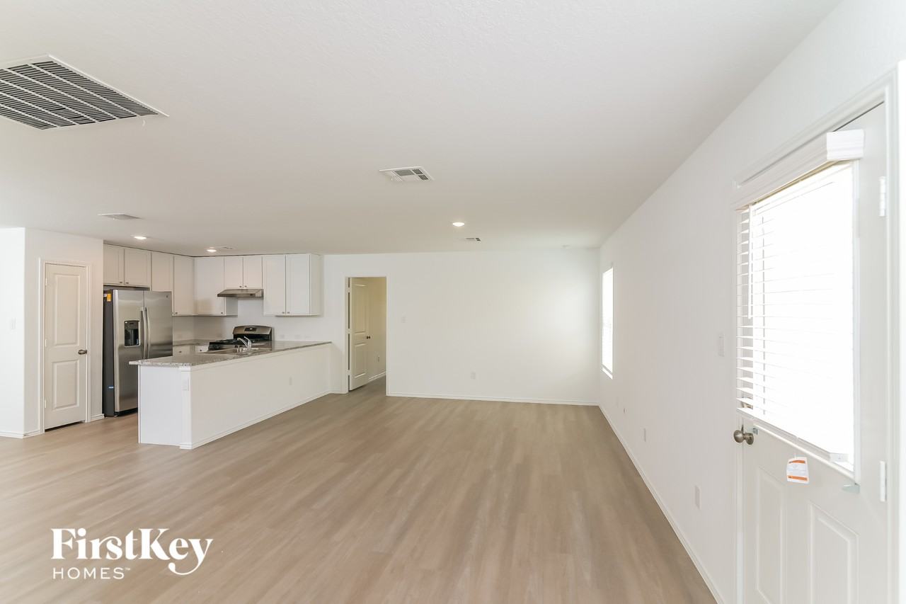 7946 Serro Medina - Photo 2 of 15