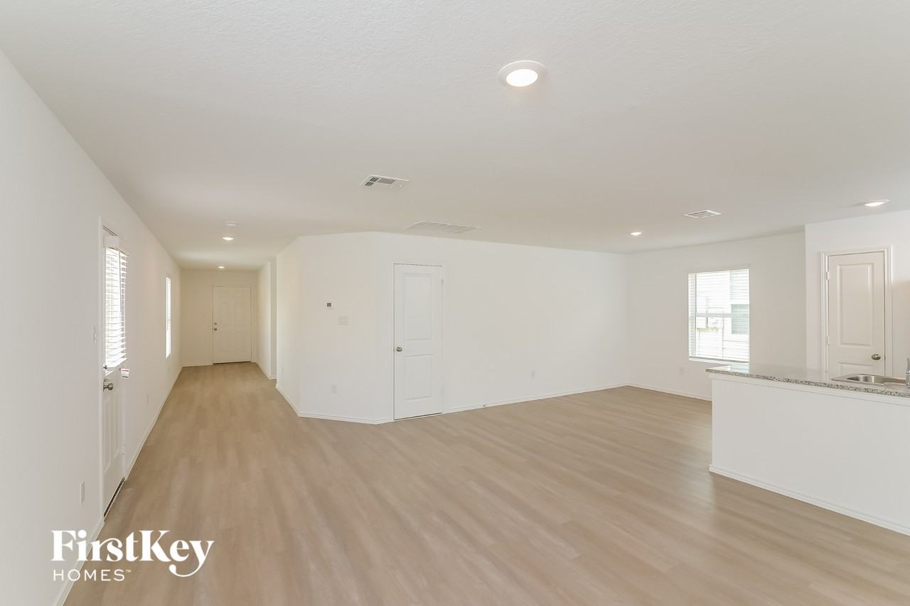 7946 Serro Medina - Photo 3 of 15