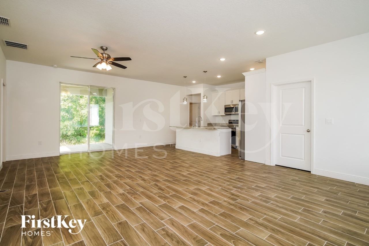 201 Spoonbill Ln - Photo 4 of 15