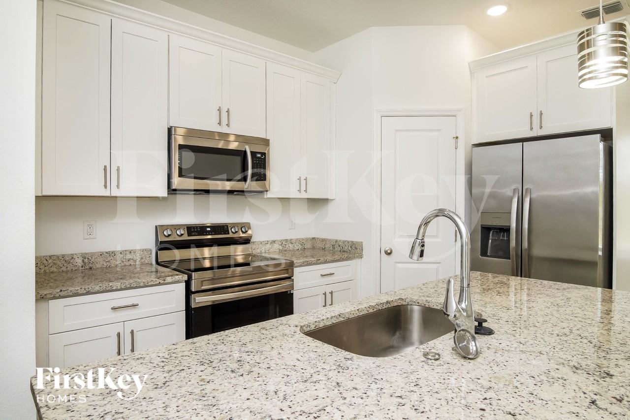 201 Spoonbill Ln - Photo 5 of 15