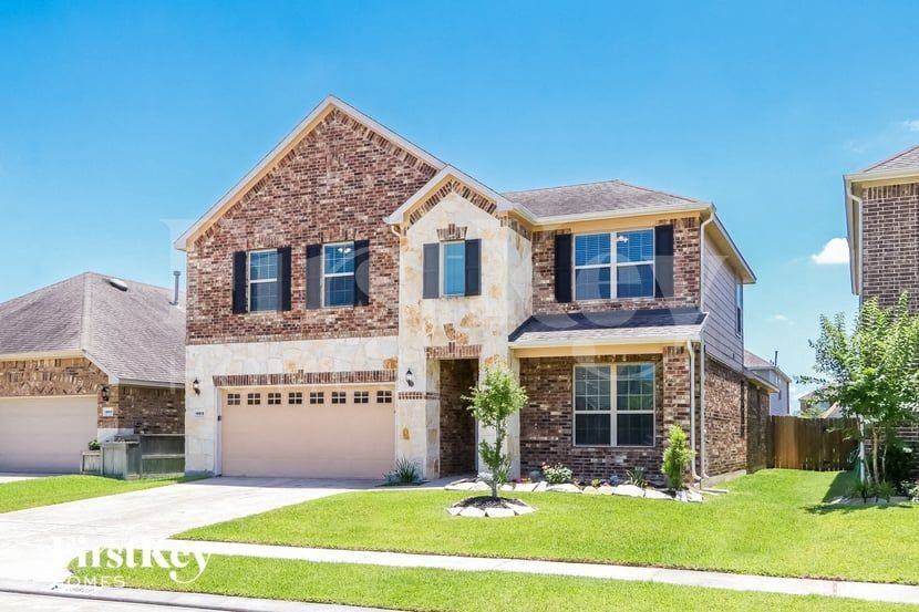 19819 Mulberry Pine Ln - Photo 2 of 15