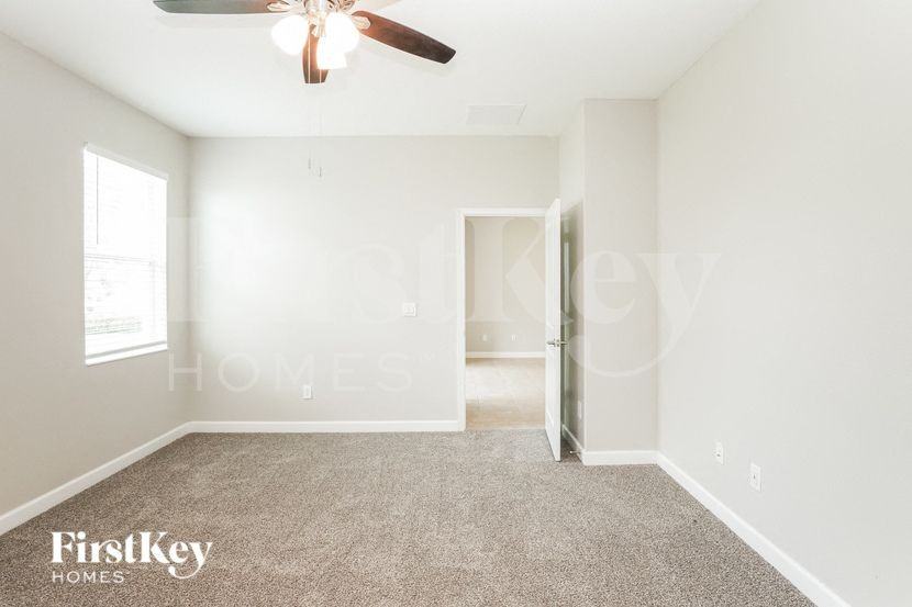 4664 Egg Harbor Dr - Photo 7 of 15