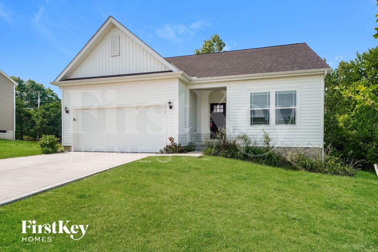 1924 Ream Dr - Photo 2 of 16