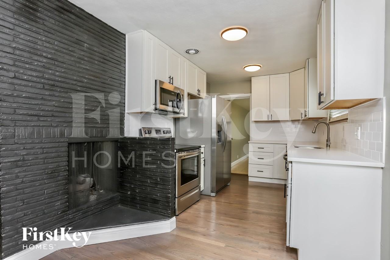 11862 Kramper Ln - Photo 7 of 15