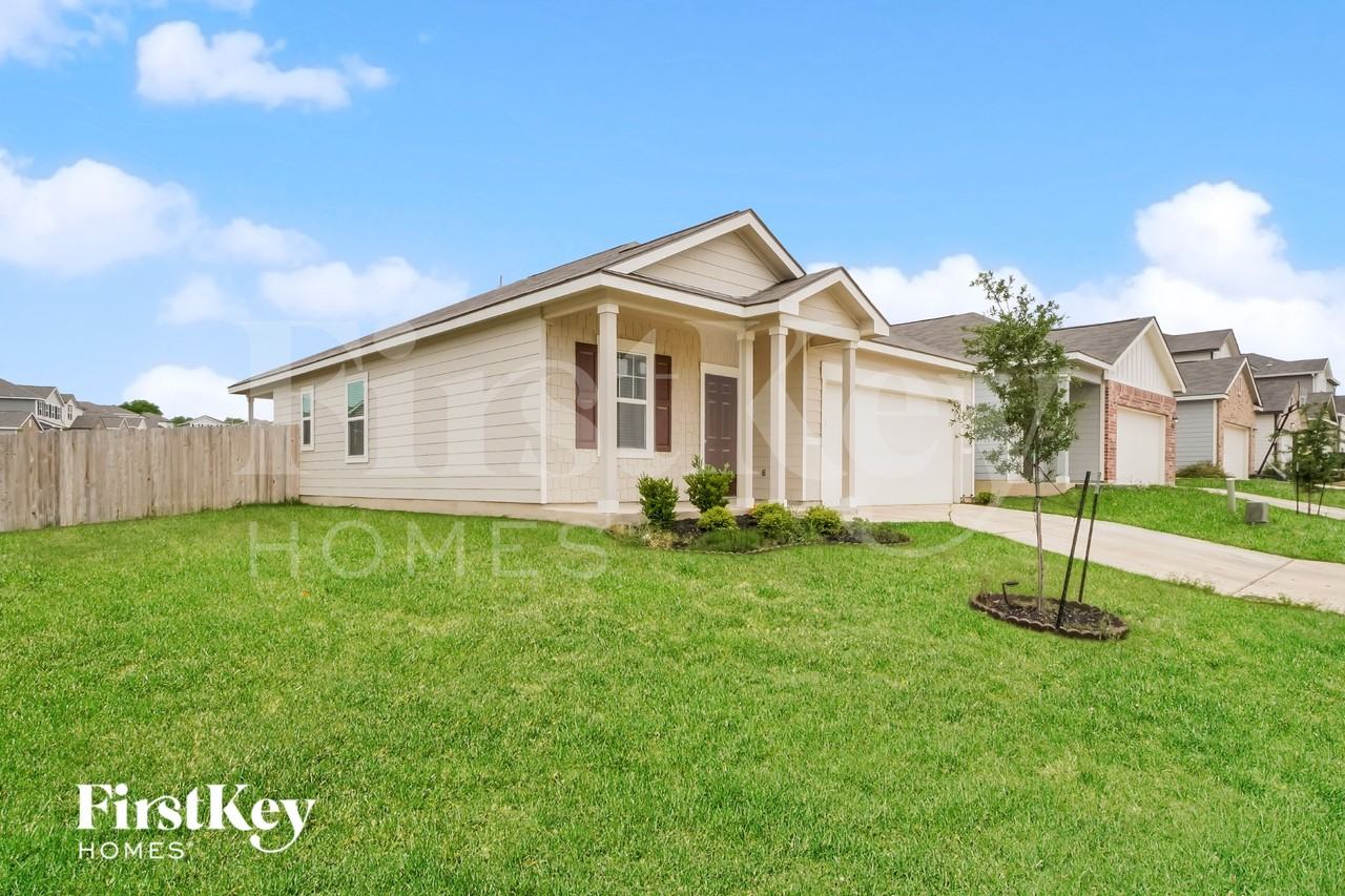 13505 Sunrise Mdw - Photo 2 of 15