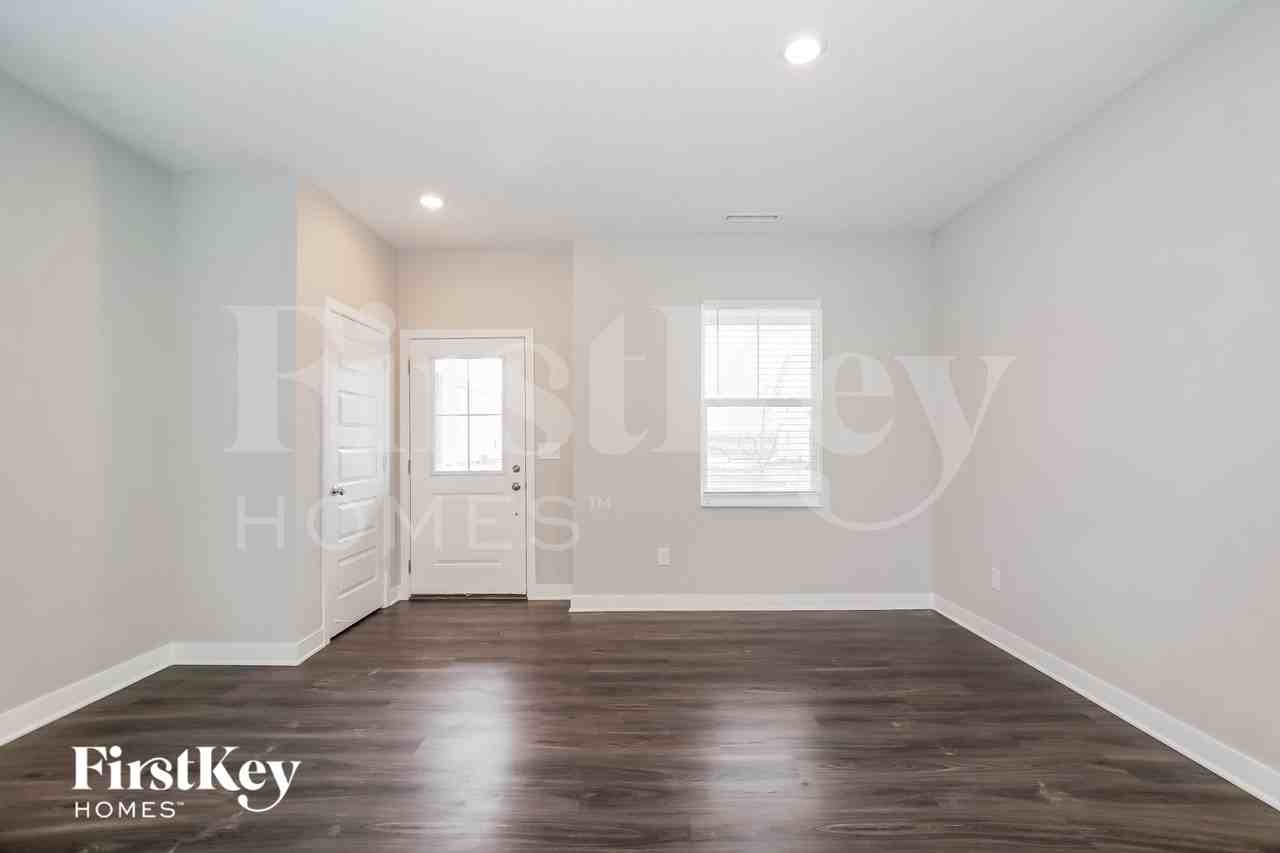 2273 S Bingham Pl - Photo 4 of 15