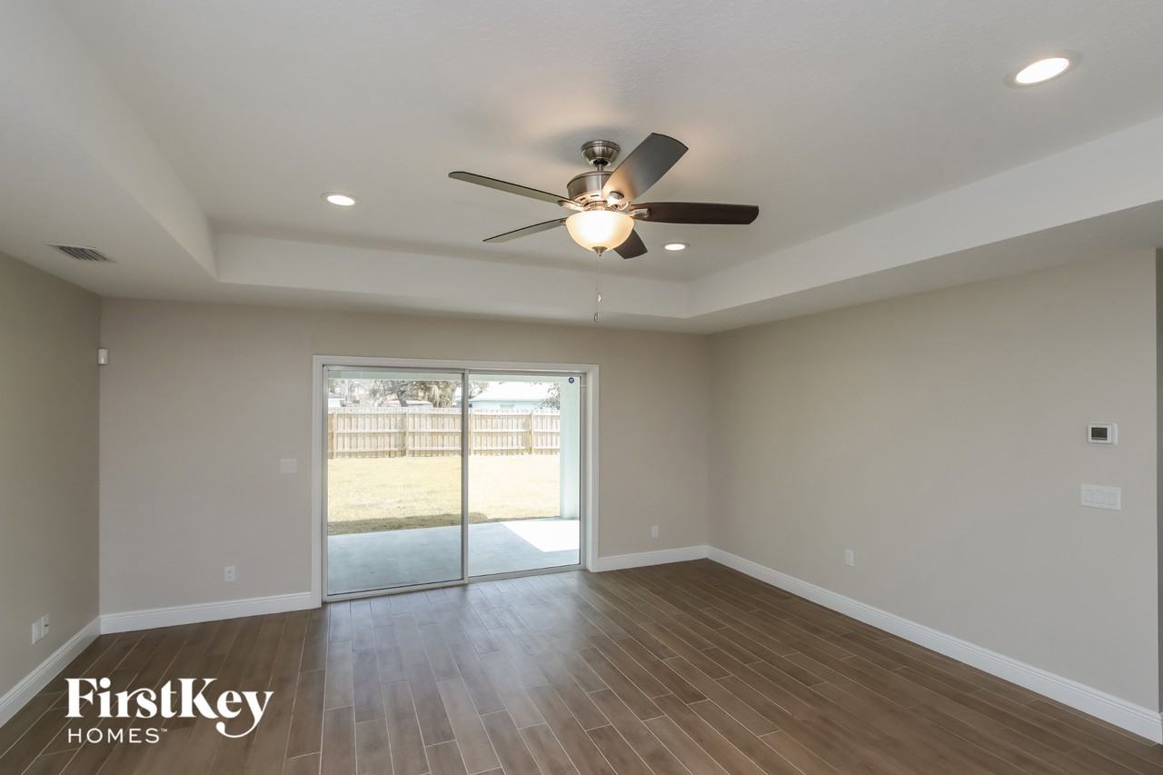 249 Bordeaux Ave Ne - Photo 4 of 15