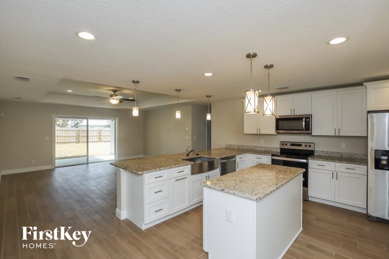 249 Bordeaux Ave Ne - Photo 7 of 15