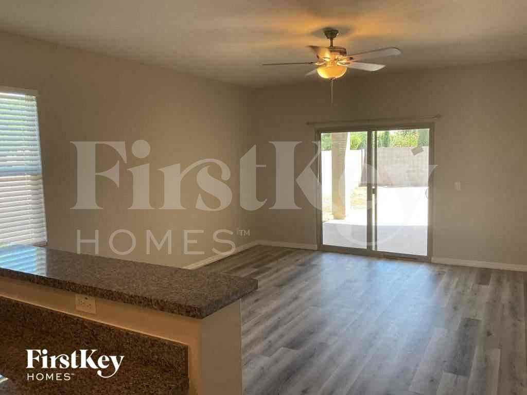 13311 E Tumbleweed Ln - Photo 2 of 11